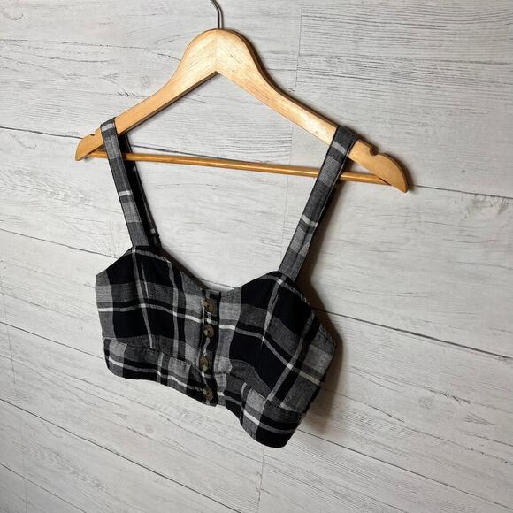American Eagle Top Womens Size Medium Black & White Gingham Crop Tank Buttons - Picture 5 of 16
